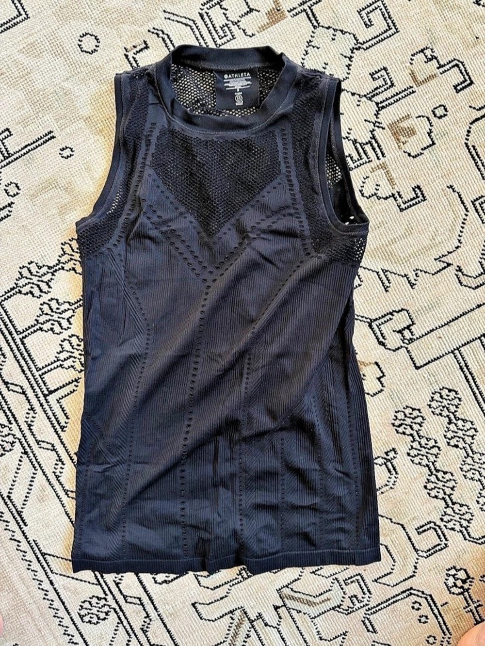 Athleta Black Mesh Tank Shirt Like New
